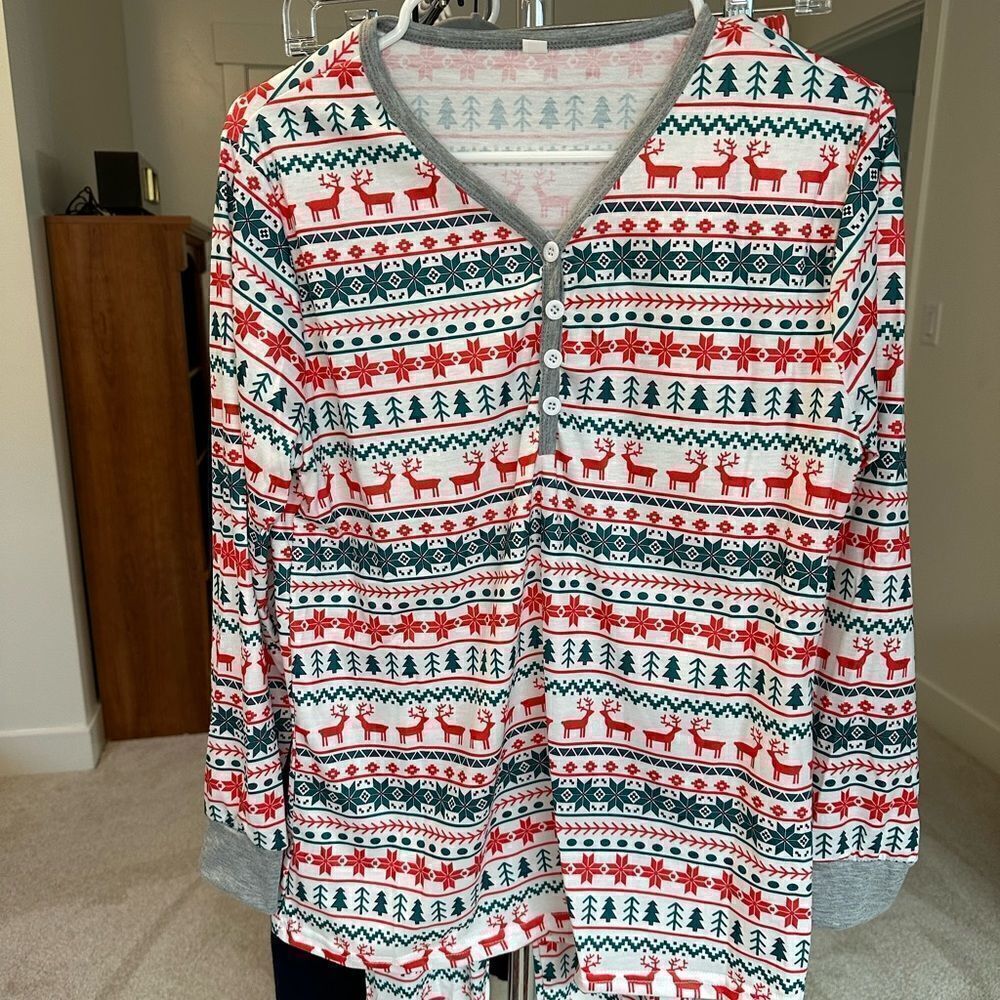 🎄New In Package 2 Piece Christmas PJ Set, Unisex Size Large Unbranded - Picture 7 of 10